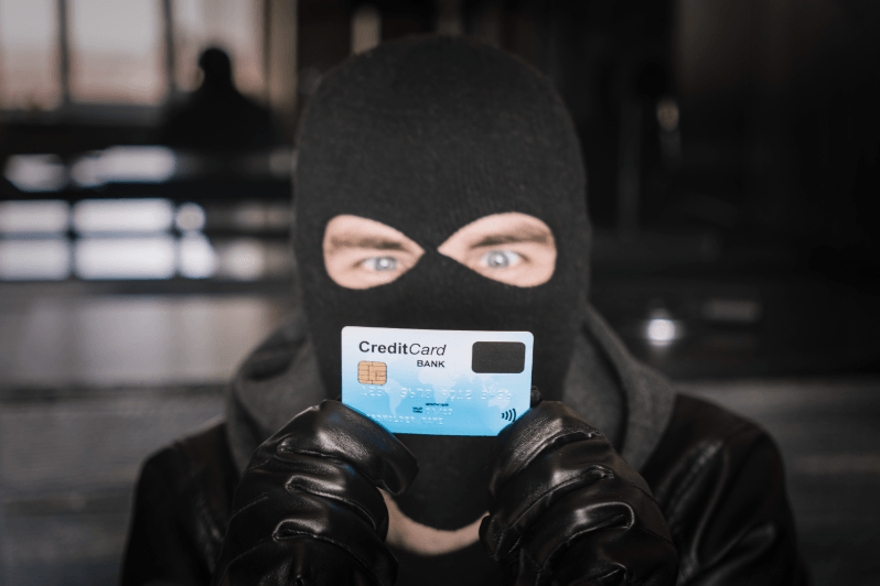 pro service uae avoid identity theft