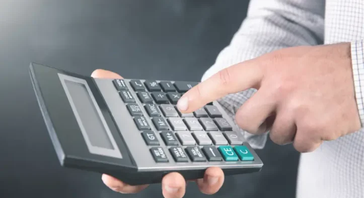 Gratuity Calculator Qatar: Estimate End-of-Service Benefits
